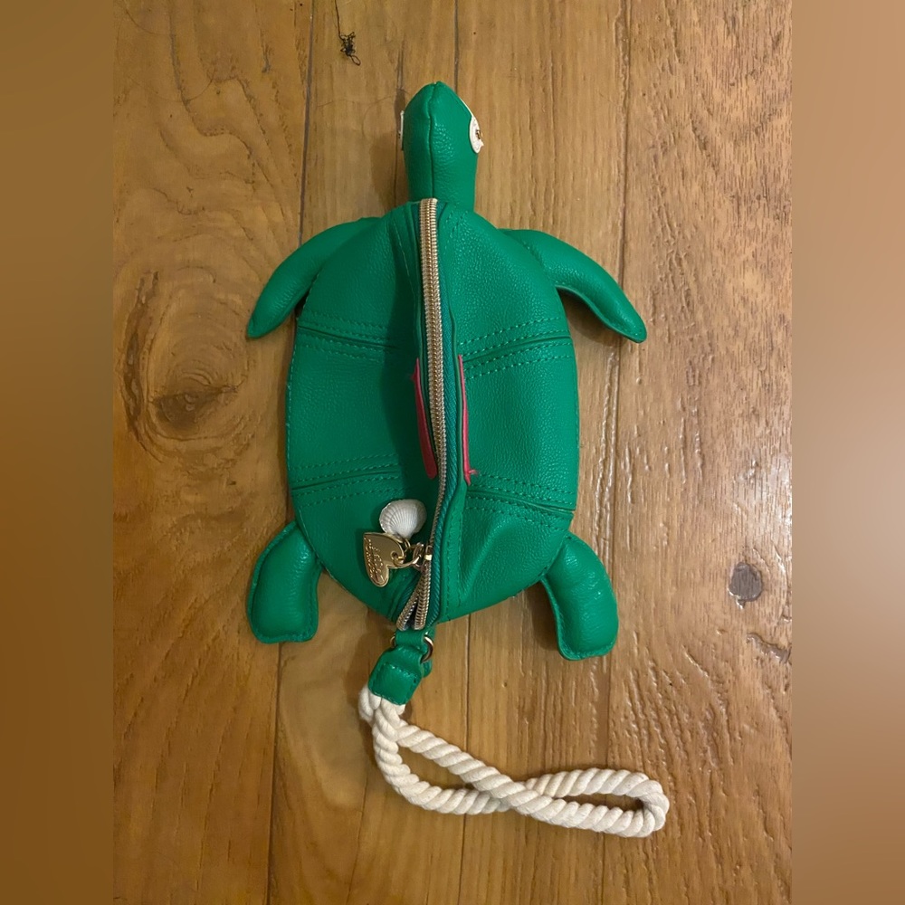 Betsy Johnson turtle purse